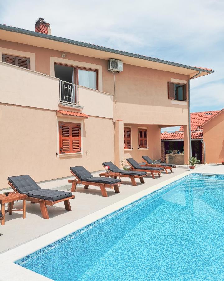 Apartments Matešić - B&B