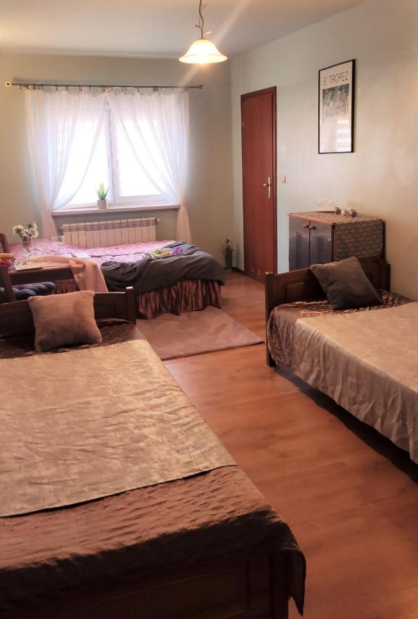 Quadruple Room with Private Bathroom