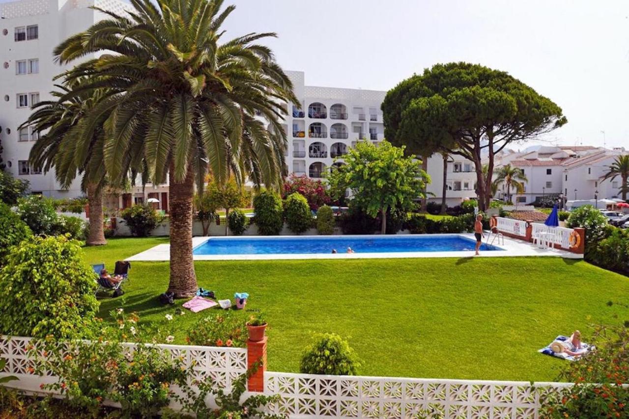Neenies Nerja - Carabeo Luxury Apartment - B&B