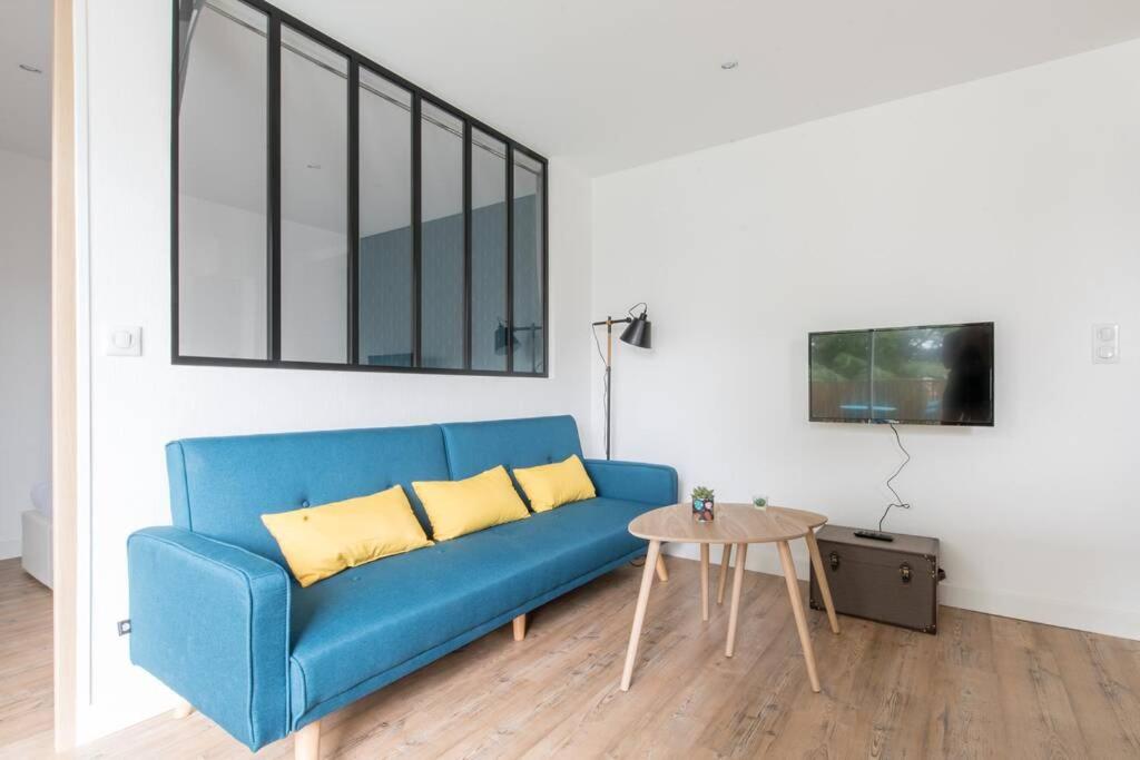 Logement confort moderne au pied du Front de Mer - Bed and Breakfast