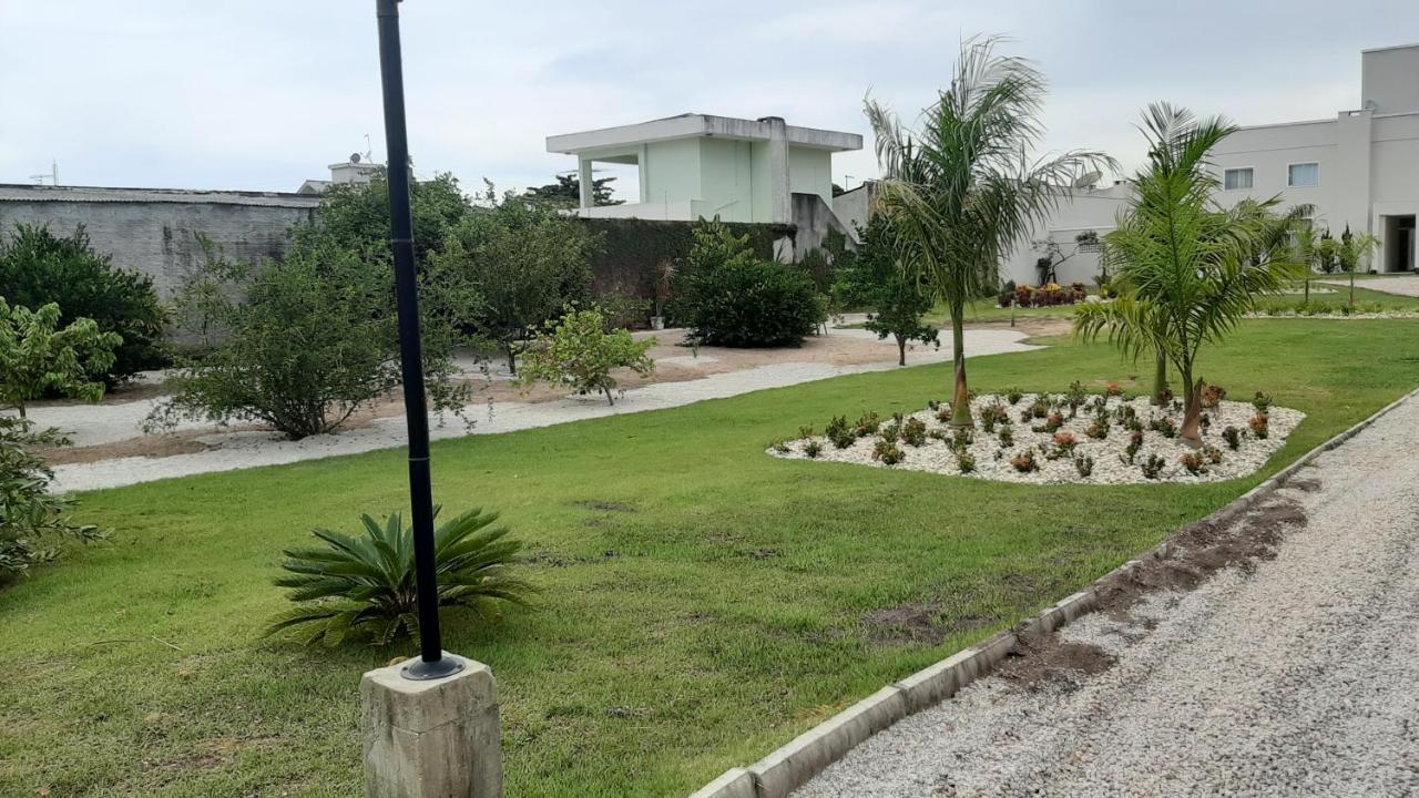 Excelente Sobrado Confortável no Centro de Tijucas Próximo as Praias - B&B