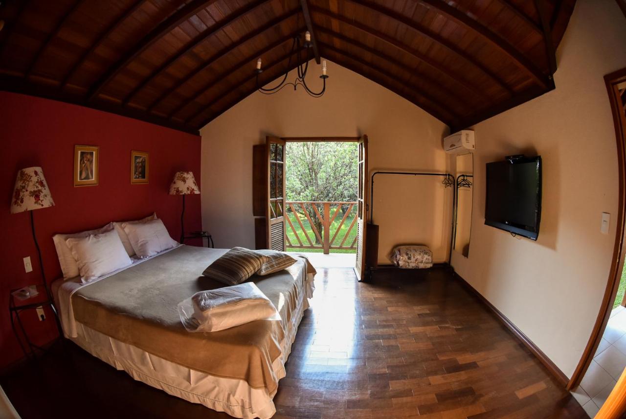 Suite mit Kingsize-Bett mit Whirlpool