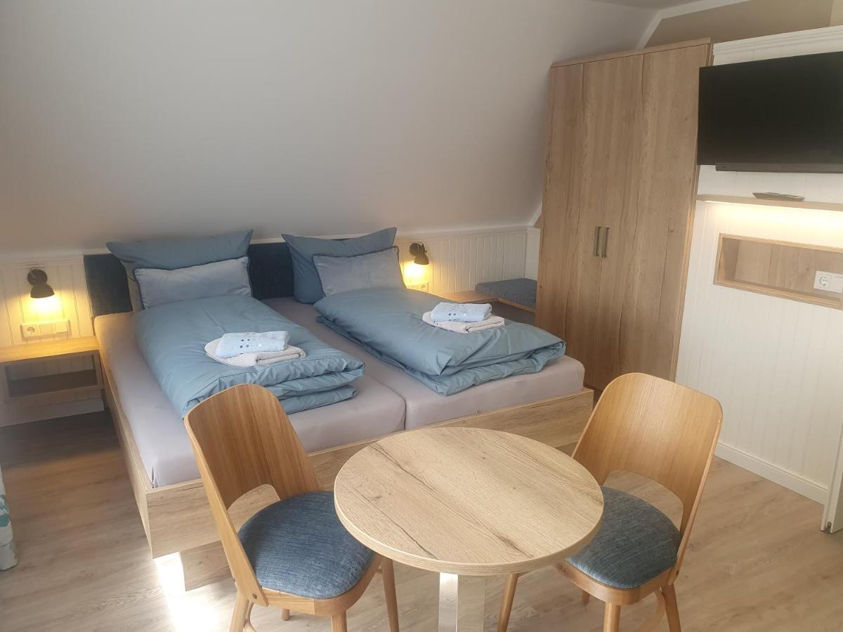 Doppelzimmer mit eigenem Bad