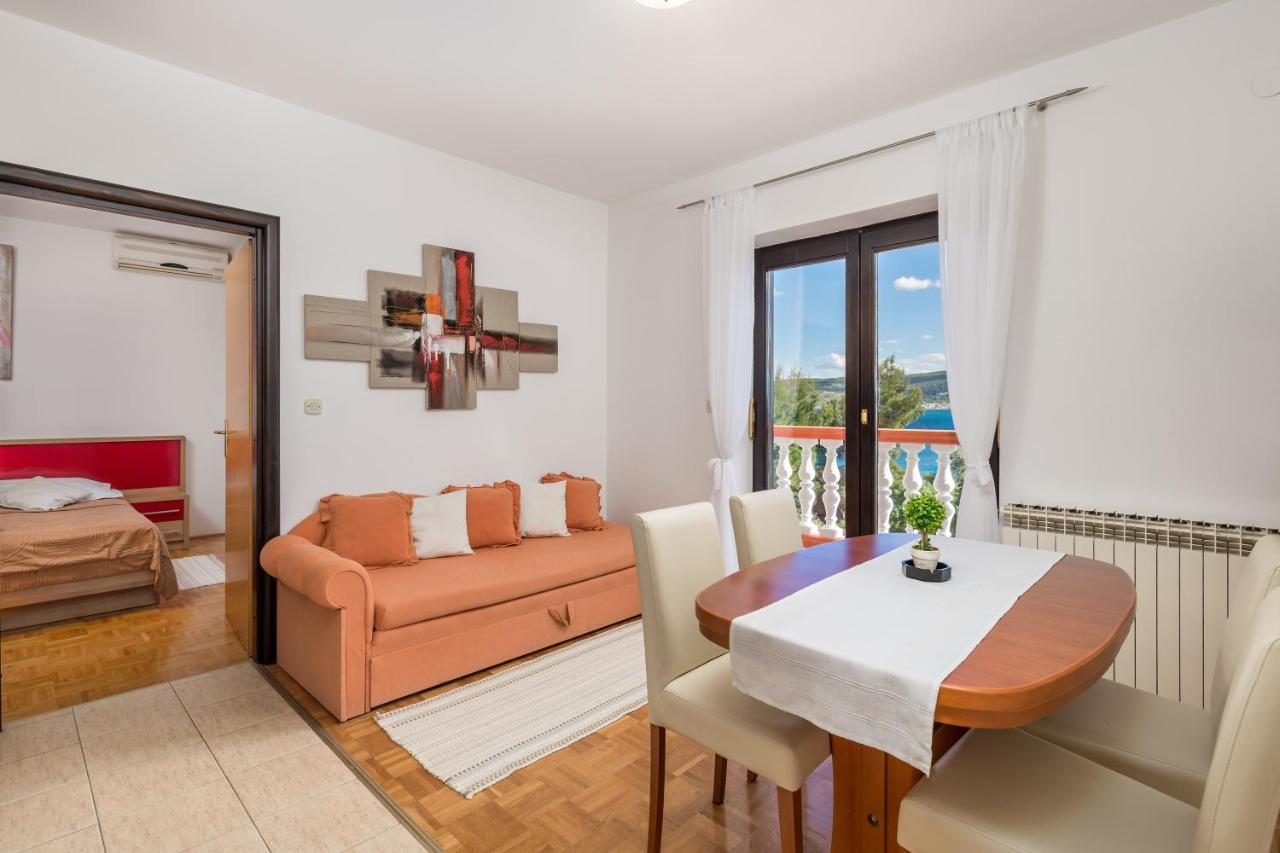 Apartment mit 1 Schlafzimmer und Balkon – Meer- und Bergblick