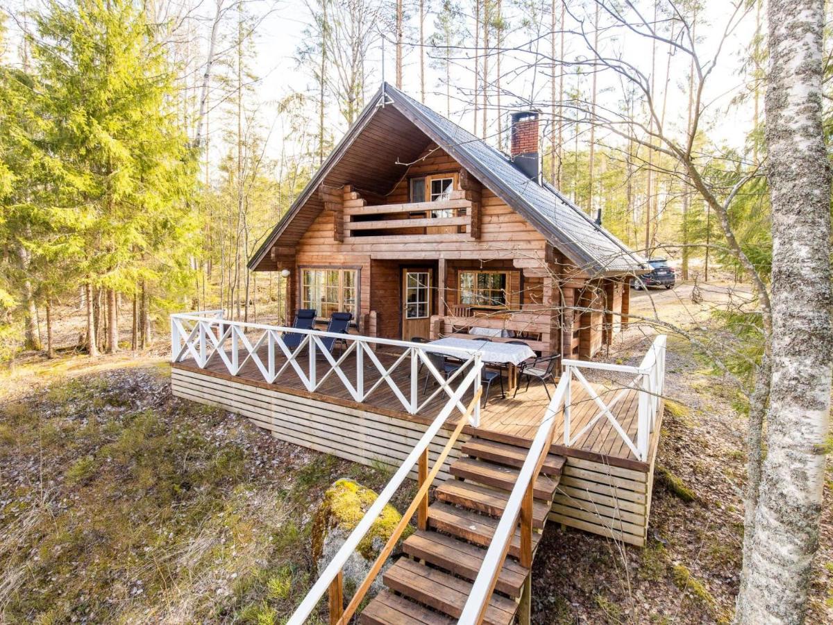 B&B Asikkala - Holiday Home Paapuuri by Interhome - Bed and Breakfast Asikkala