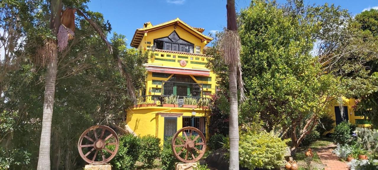 Casa Realidad y Ensueño - B&B