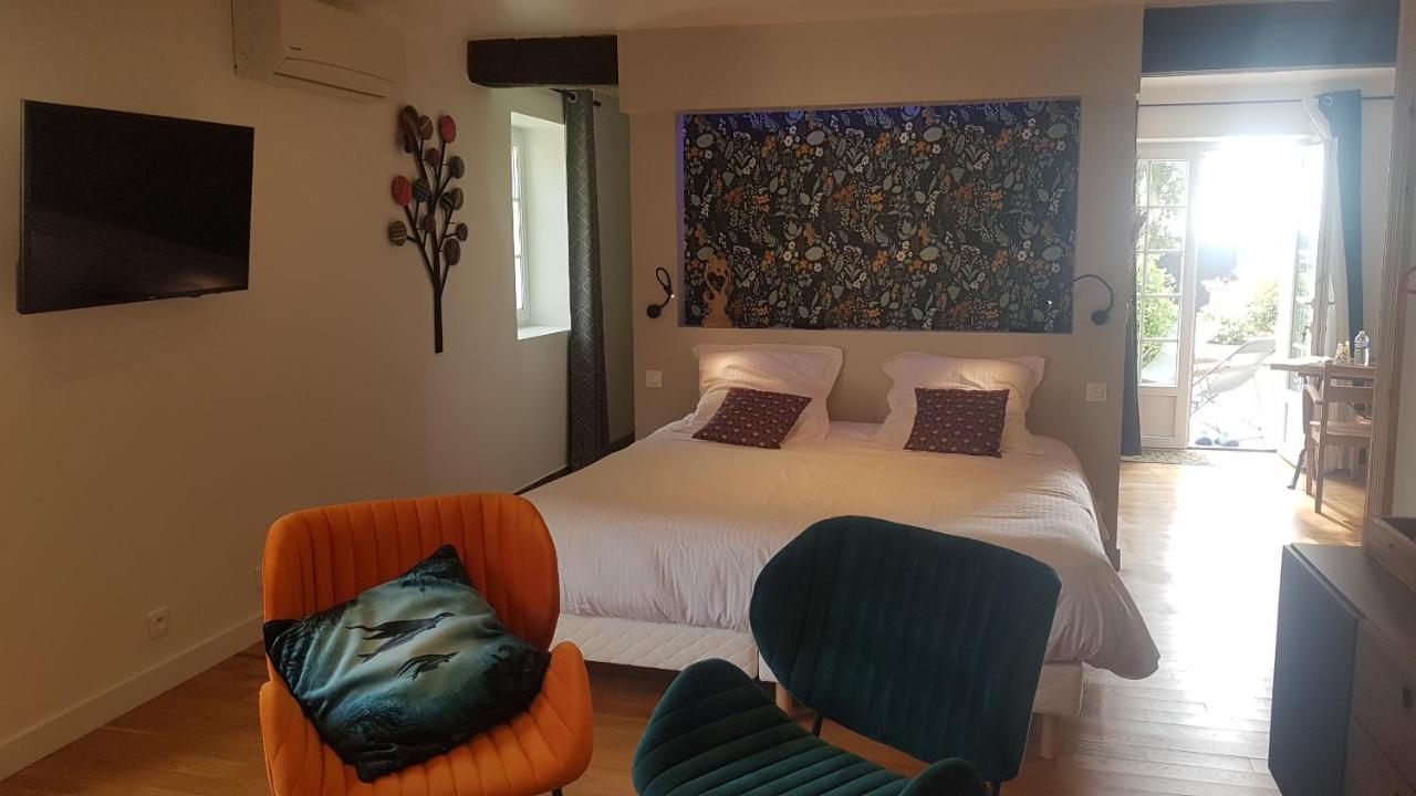 Deluxe King Suite