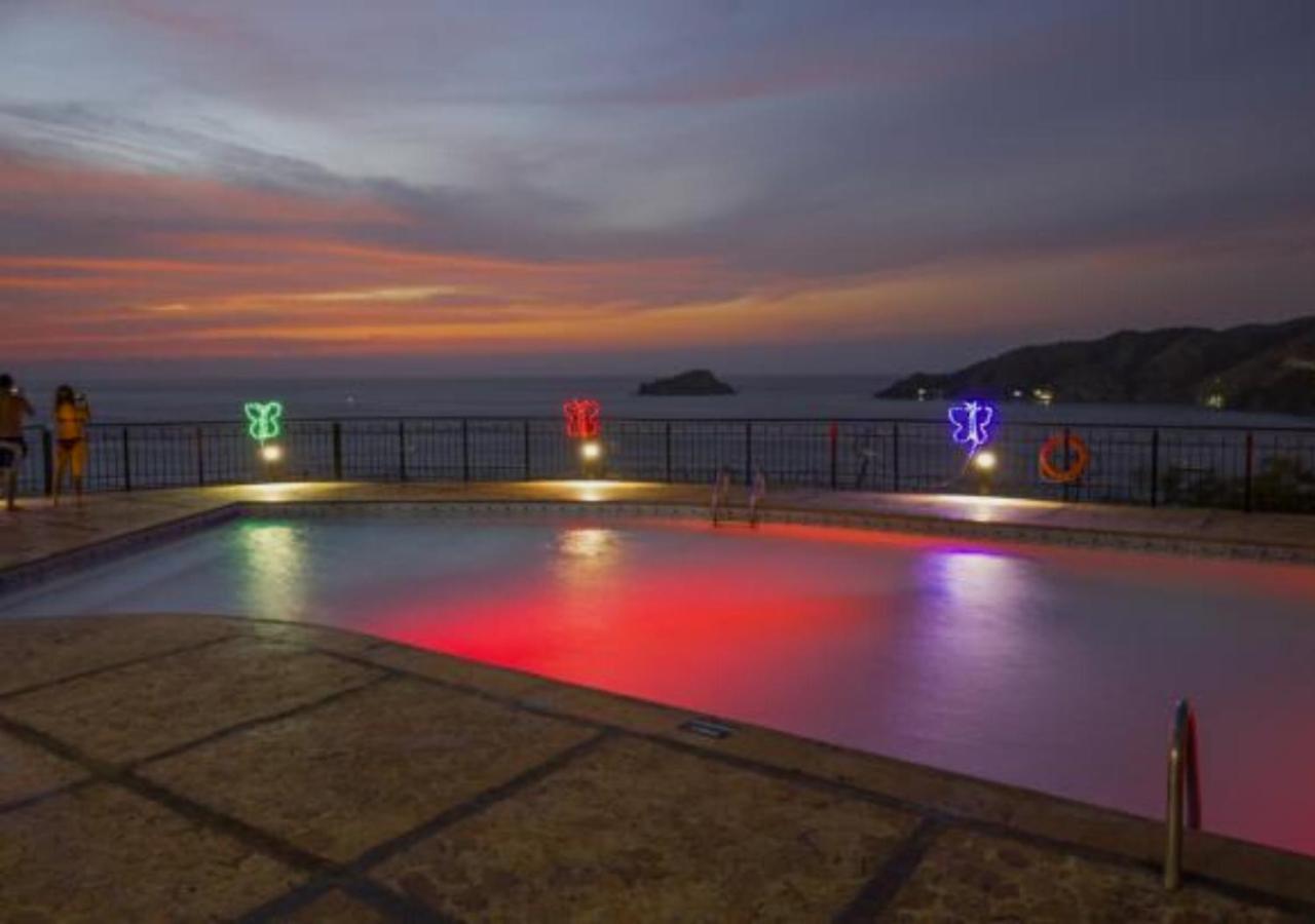 Apartamento Familiar con Piscina en Gaira Santa Marta - Chambres d’hôtes