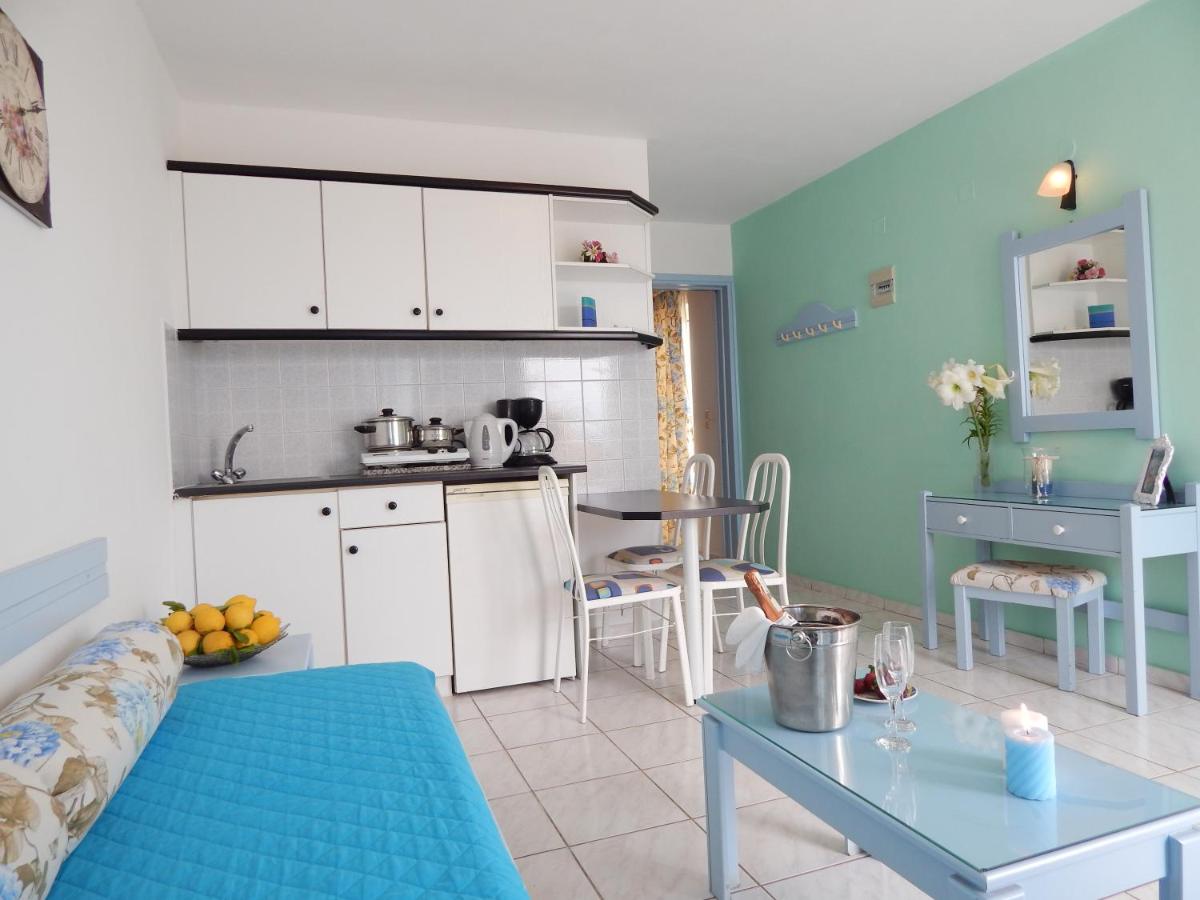 Deluxe One-Bedroom Apartment (4 Adults)