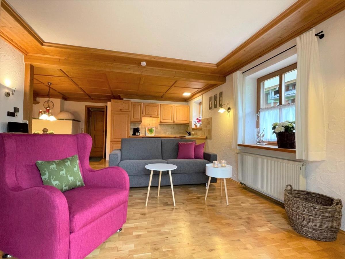 B&B Oberstdorf - Ferienwohnungen Alpentraum - Tiefengrün und Tiefenblau - Bed and Breakfast Oberstdorf