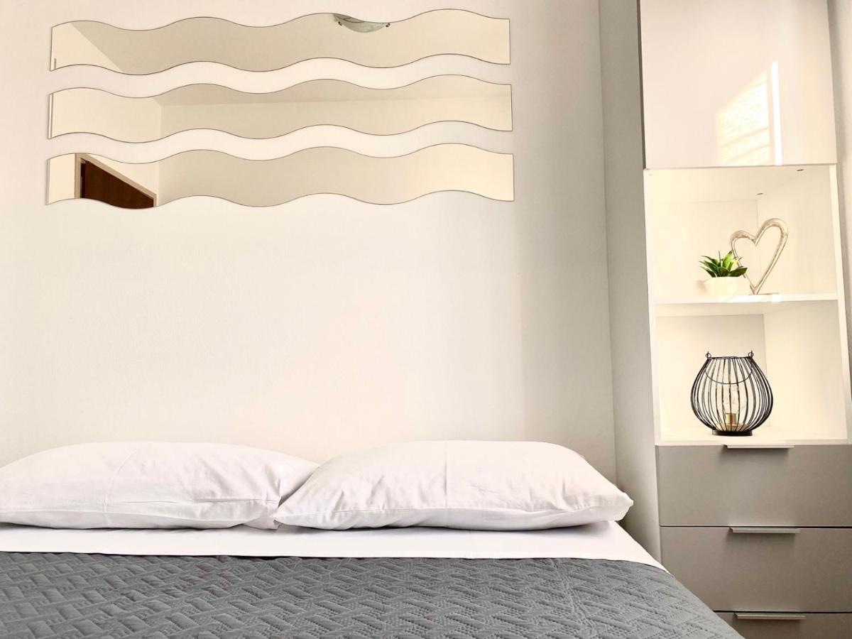 Apartamento de 2 dormitorios con balcón