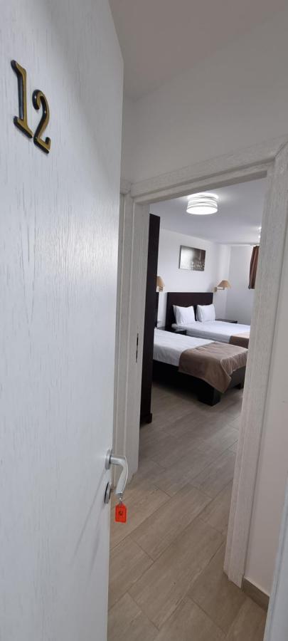 Comfort Dreibettzimmer mit Dusche