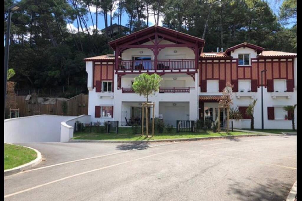 Superbe appartement face au lac d'Hossegor - B&B