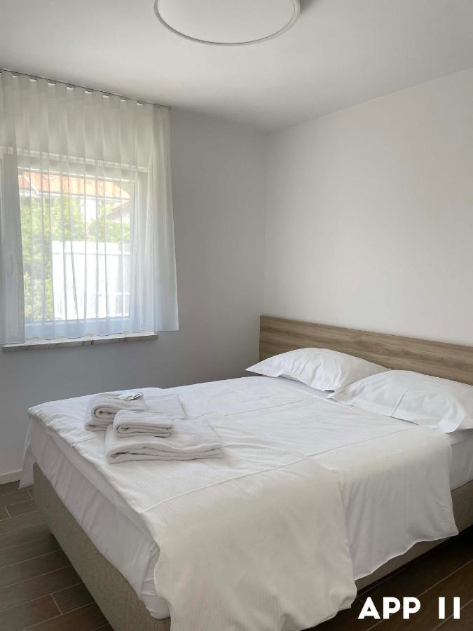 Deluxe One-Bedroom Apartment with Sea View and Terrace