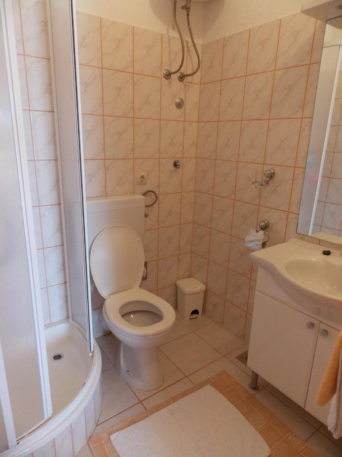 One-Bedroom Apartment with Balcony