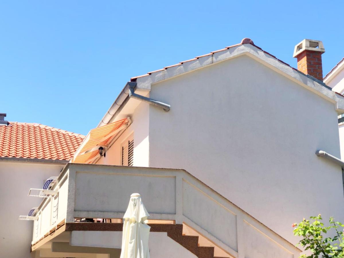 Rooms Vilma close to Rab City - Chambres d’hôtes Rab