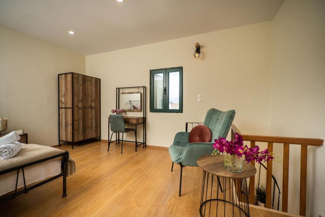 Kolymbos House Kefalas - B&B