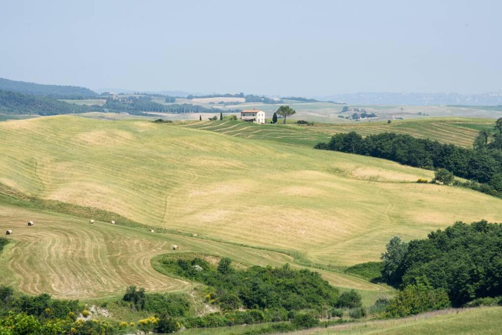Sant'Ilaria - private 2 bdrs pool villa - Bed and Breakfast