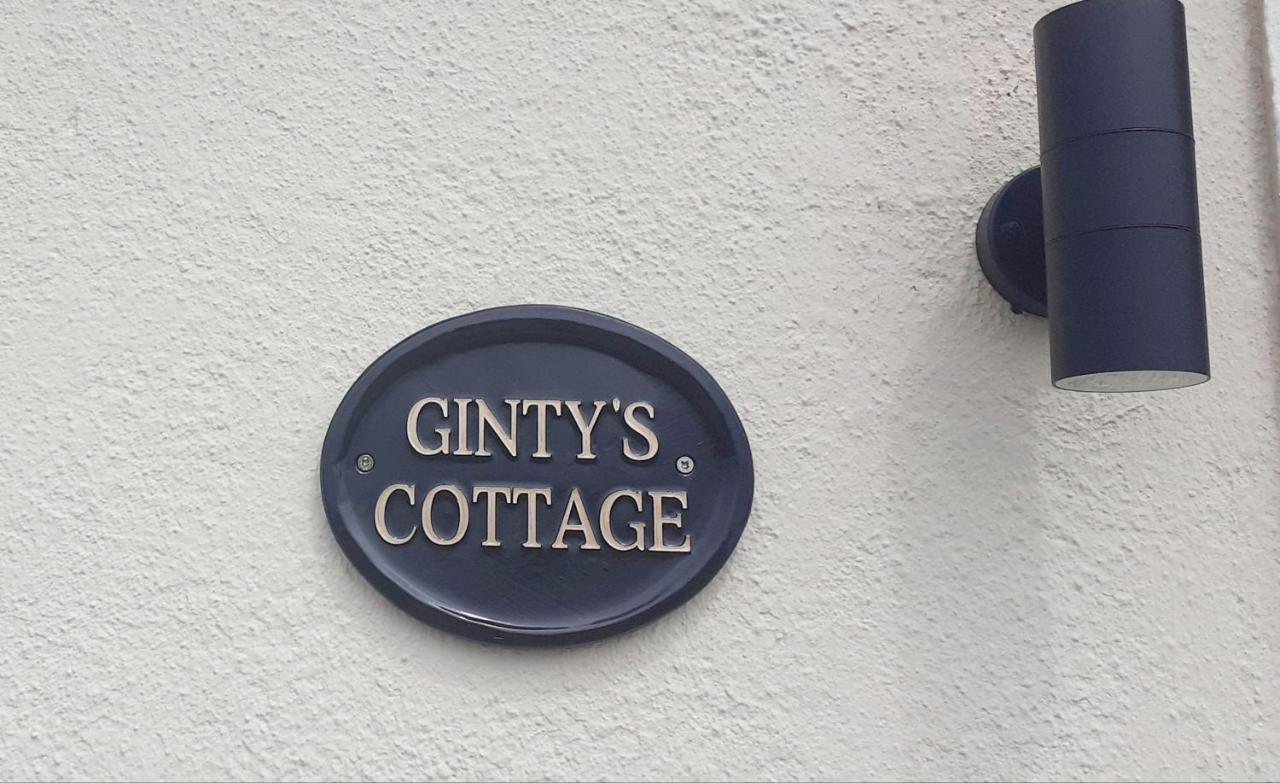 Cozy & Remote Hideaway Gintys Cottage - Ferienwohnung Ross Port