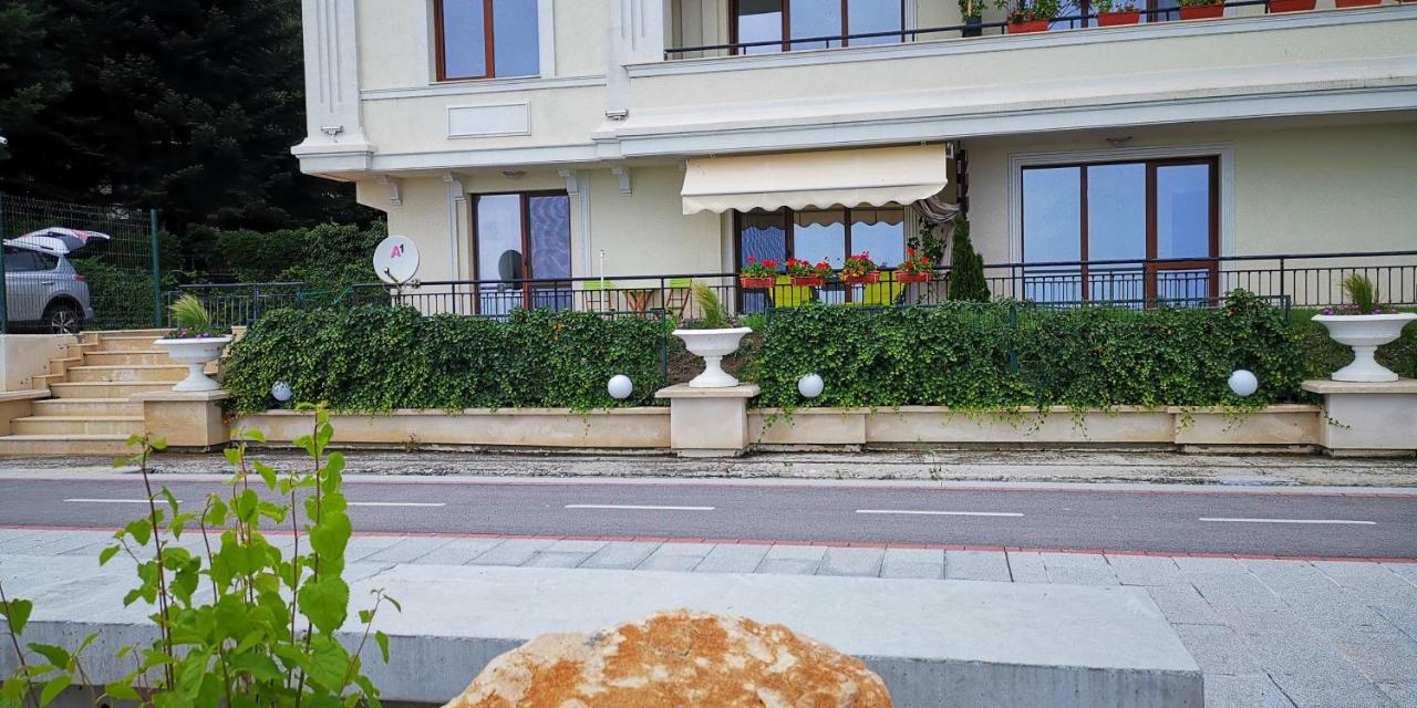 Apartments Poemia- sea view, Free Parking, complex Carpe Diem - B&B