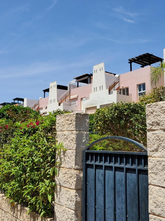 Ático dúplex precioso con piscina privada en Paraíso de Vera! - B&B Vera