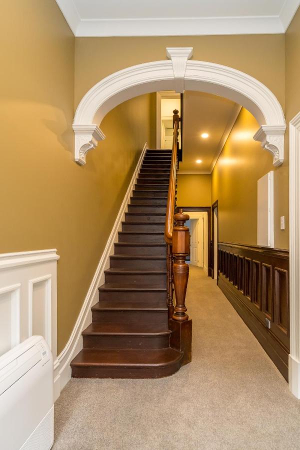 Inner City Executive Living on Stuart Street - B&B