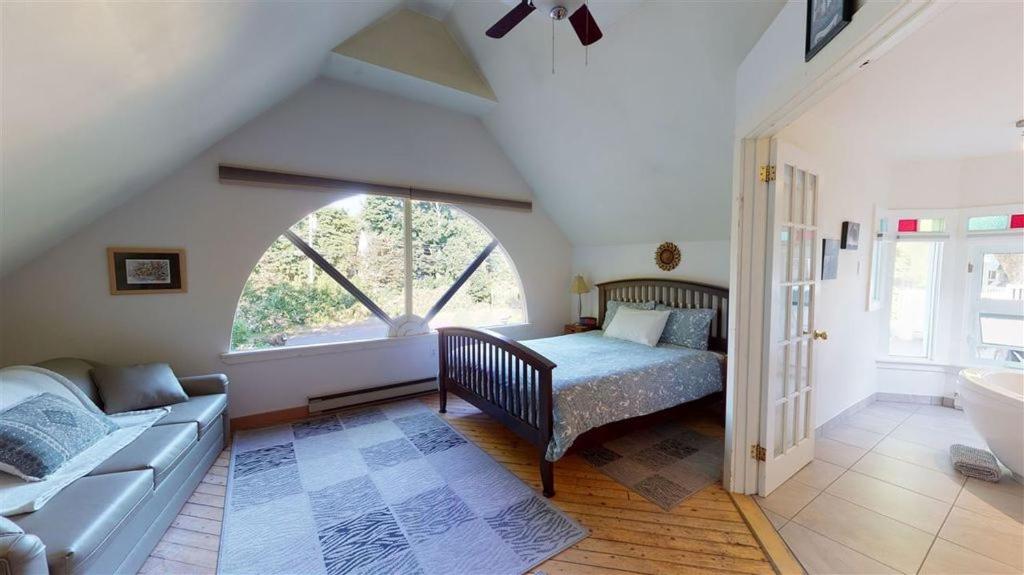 Luxury Quadruple Room