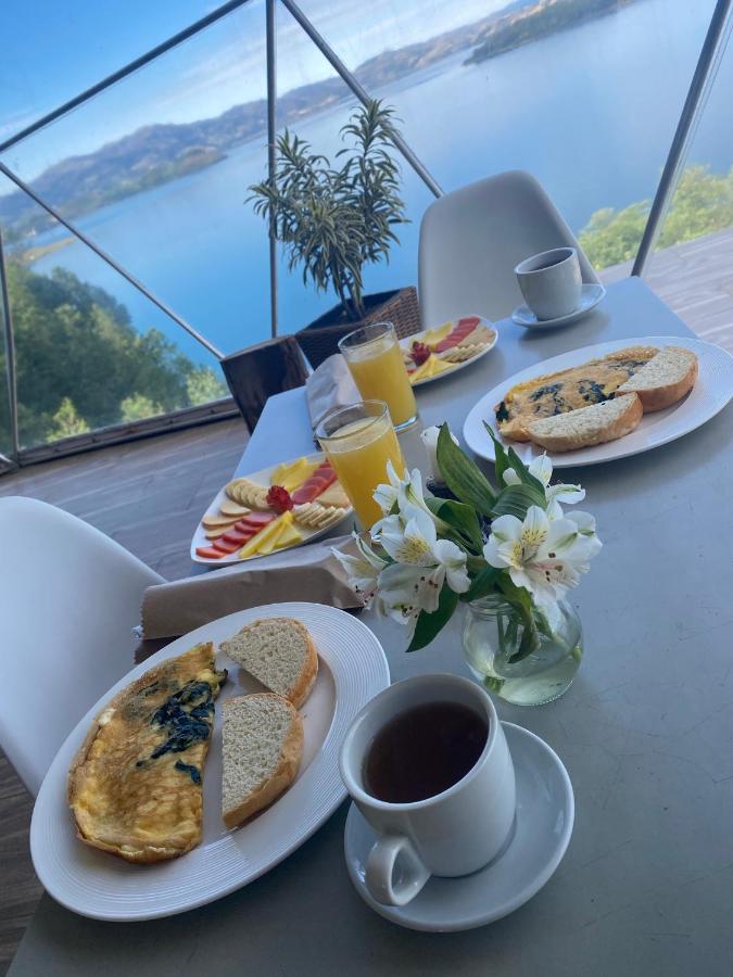 Glamping Domos del Lago - Bed and Breakfast