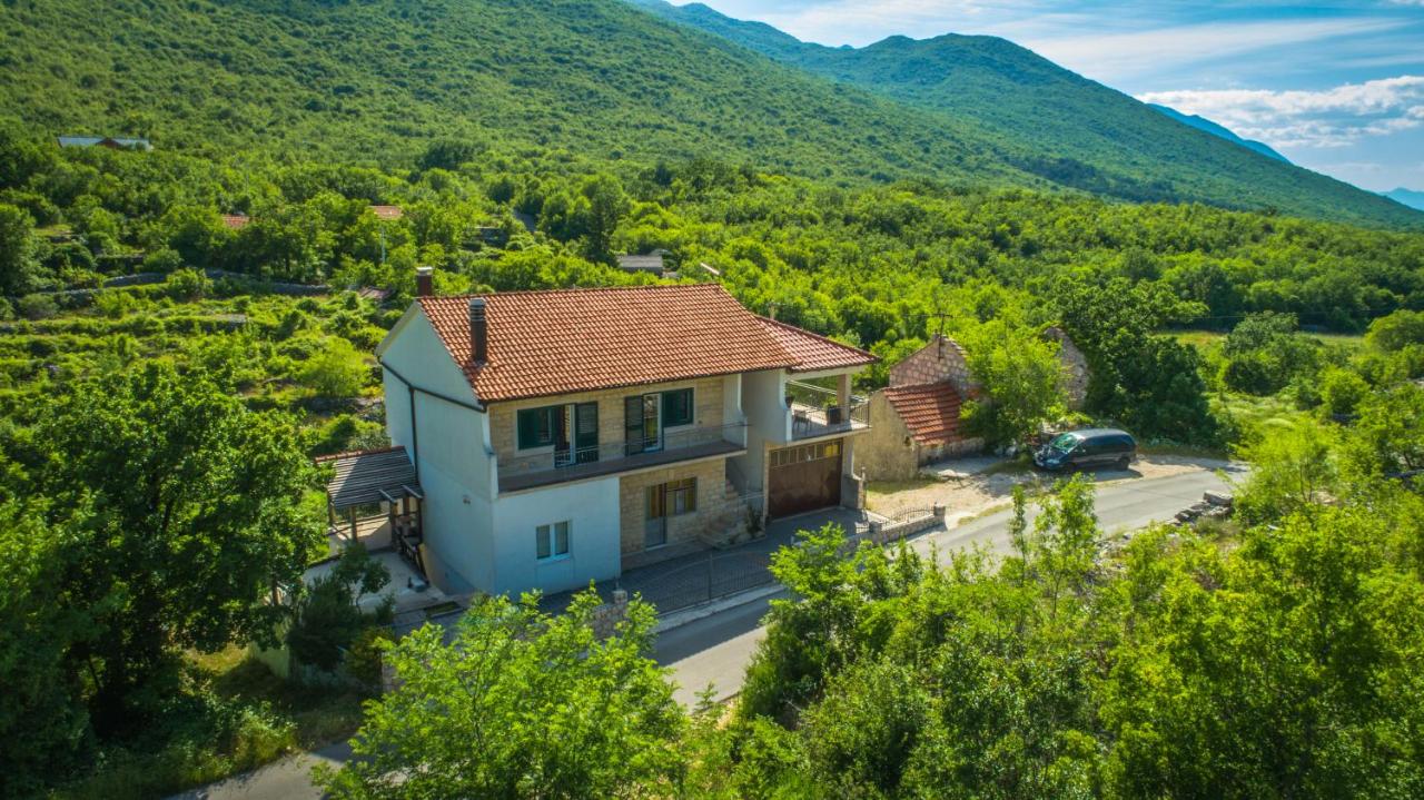 B&B Zagvozd - Apartman Josip - Bed and Breakfast Zagvozd