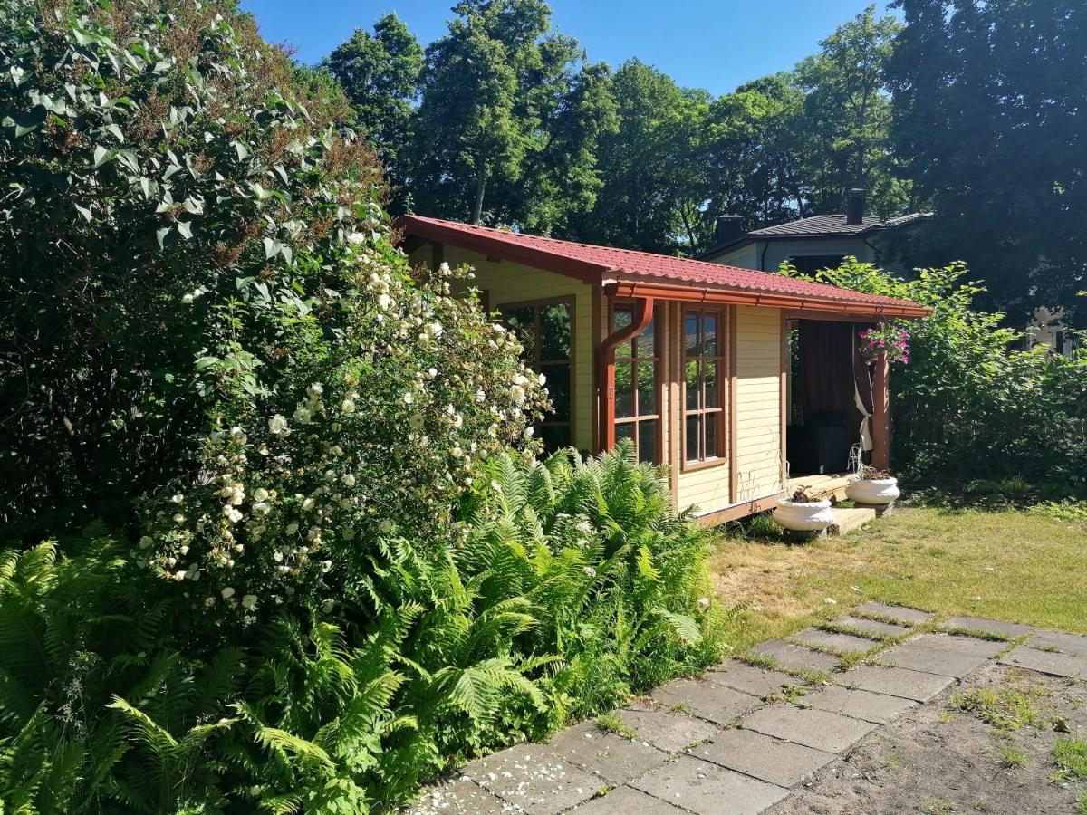 Bungalow with Garden View