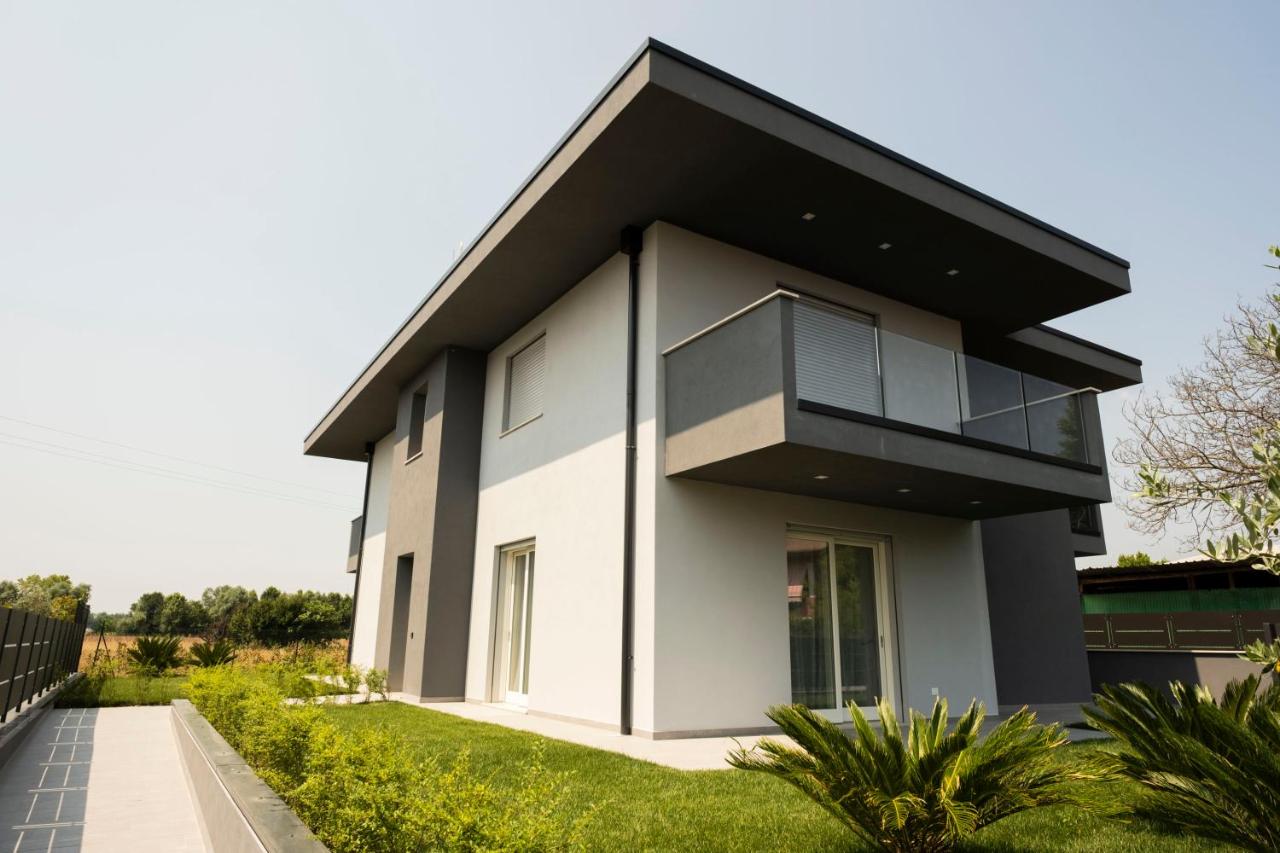 Apartamento con jardín