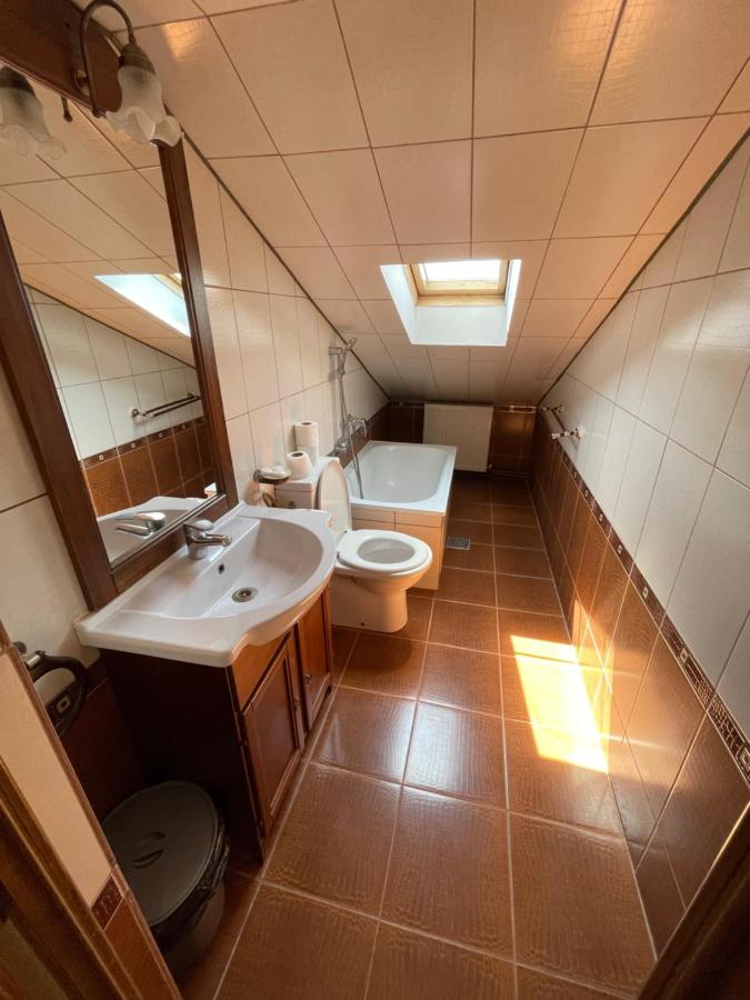 Basic Triple Room
