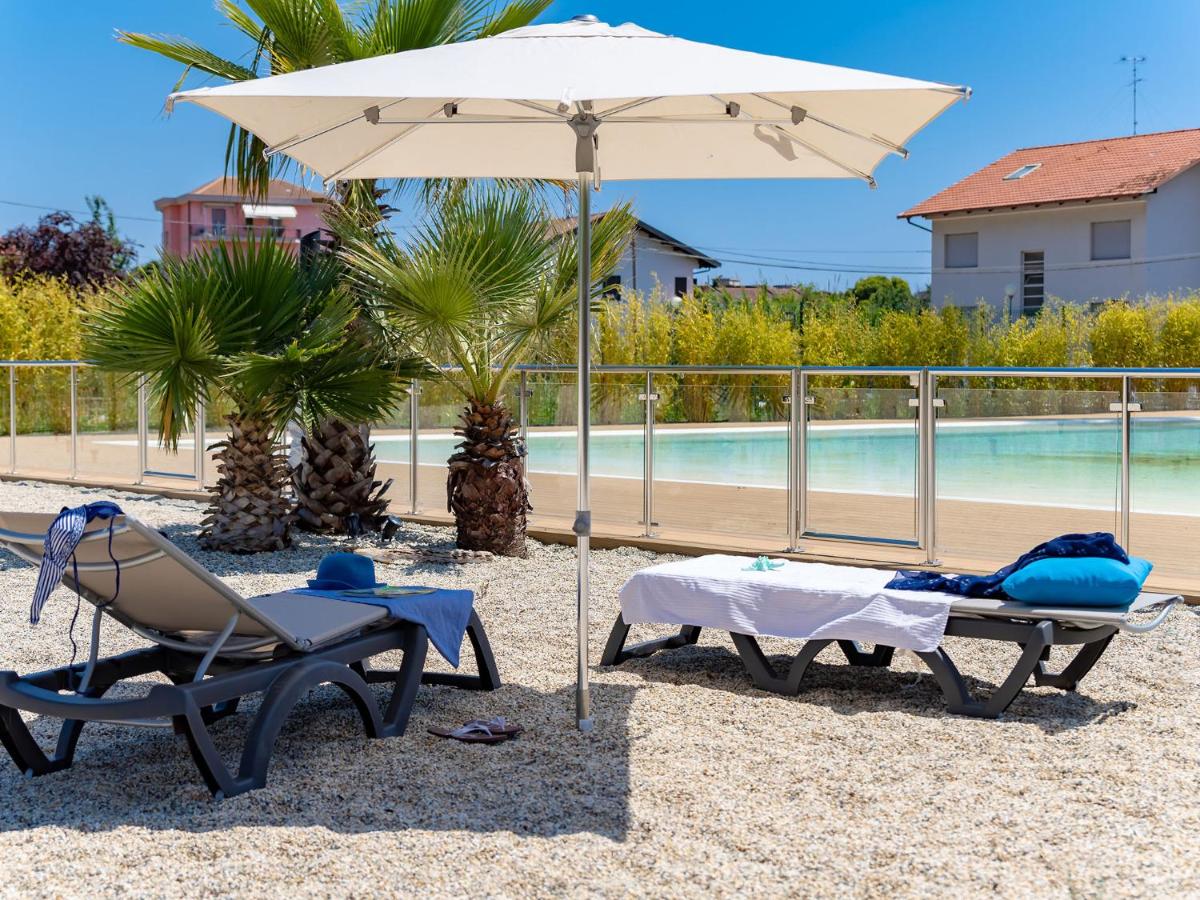 Michelangelo with swimming pool and terrace - B&B Borghetto Santo Spirito