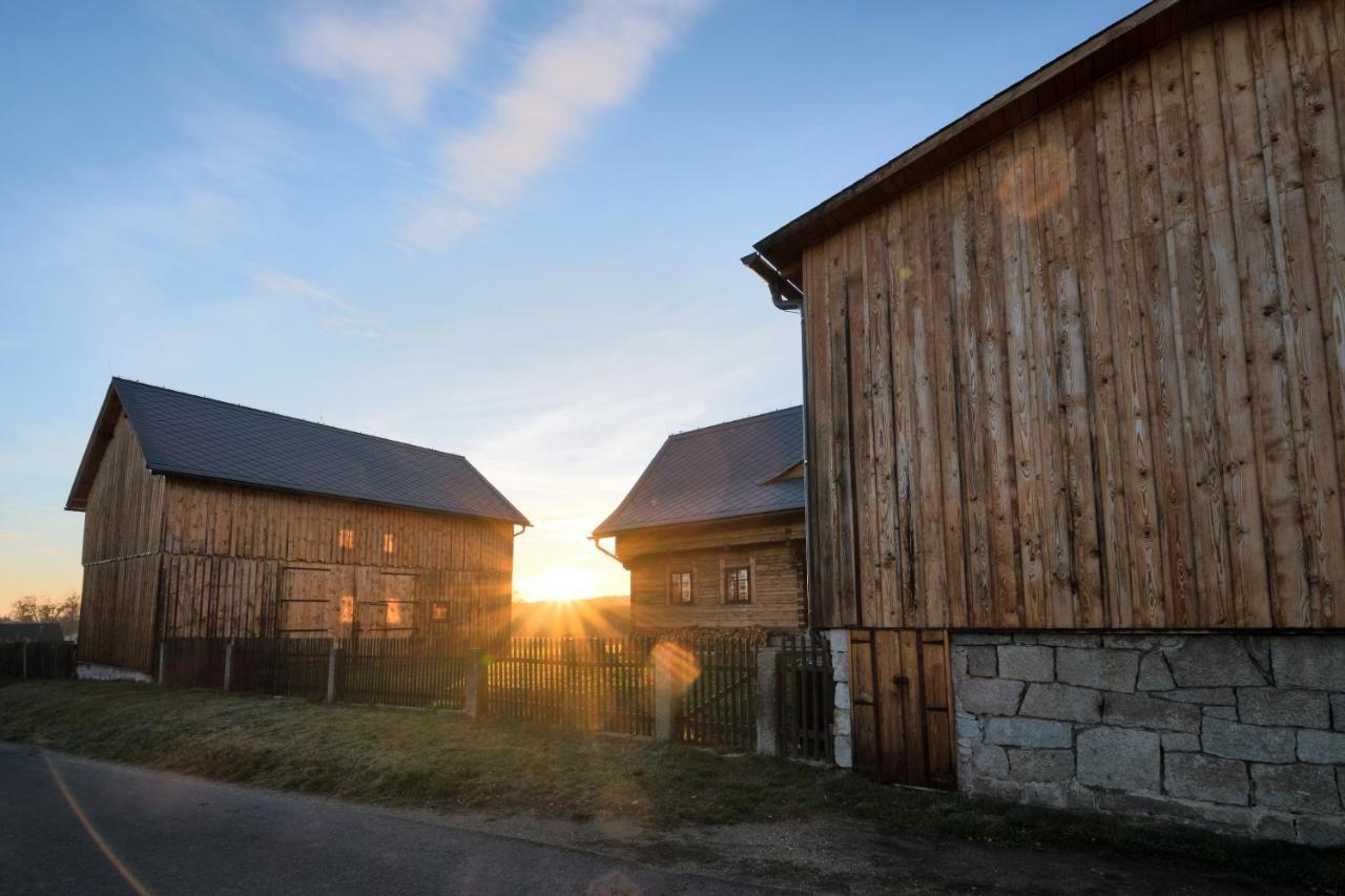 Roubenka U Babi - B&B Lipná
