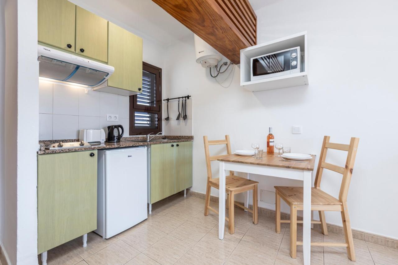 Studio met uitzicht op het zwembad (2 volwassenen)