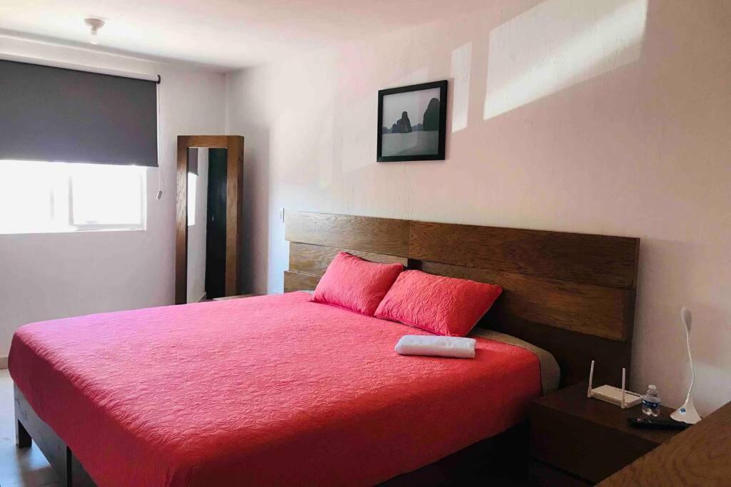 Cerca de plaza galerías, est chivas, Metropolitano - B&B