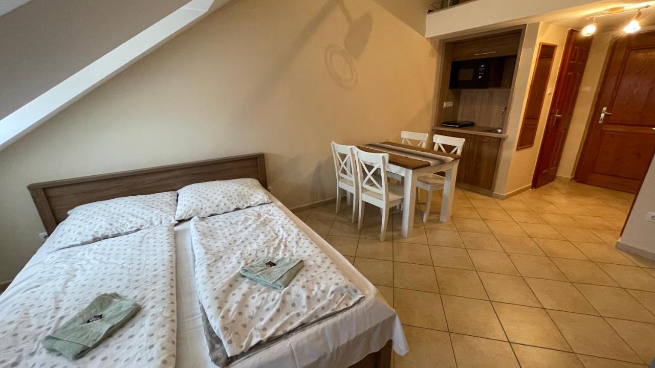 Double or Twin Room with Bathroom