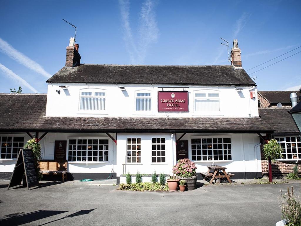 The Crewe Arms Hotel - B&B