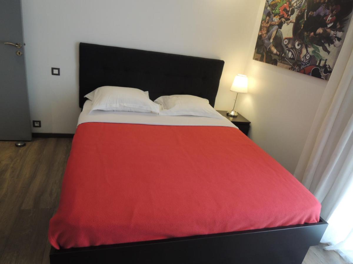 One-Bedroom Apartment (3 Adults)
