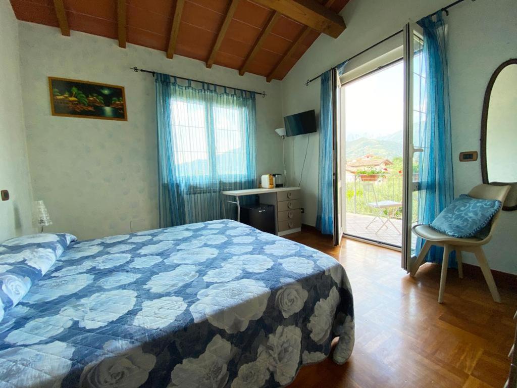 Double Room with Private External Bathroom