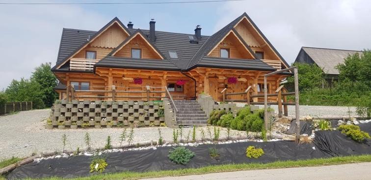 B&B Orawka - Dwór Pan Tadeusz - Bed and Breakfast Orawka