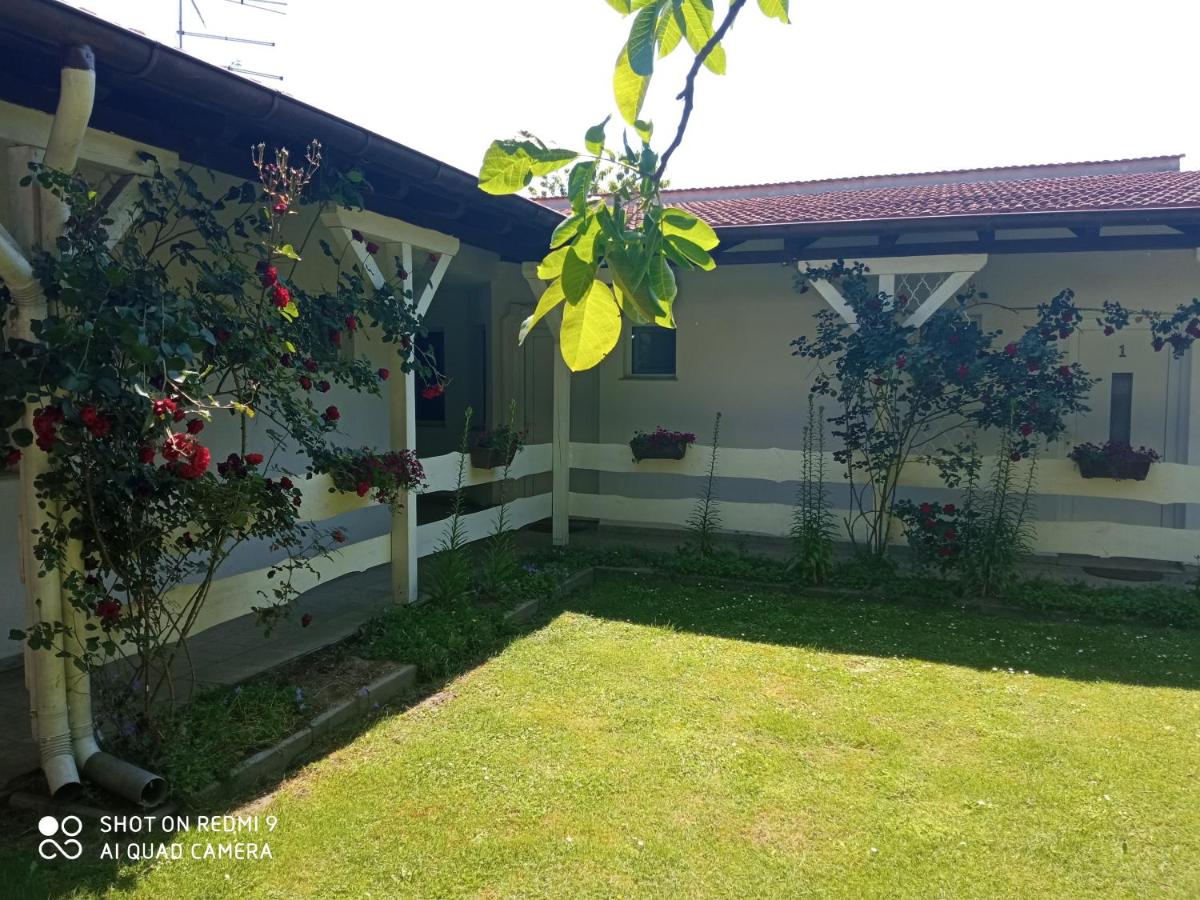 Rooms Lutra - Ferienwohnung