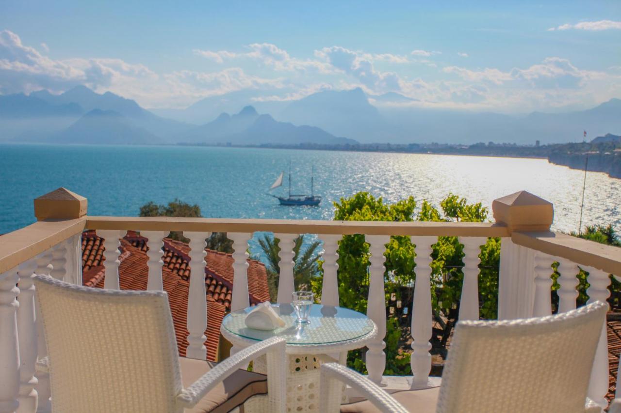 B&B Antalya - Bacchus Pension - Bed and Breakfast Antalya