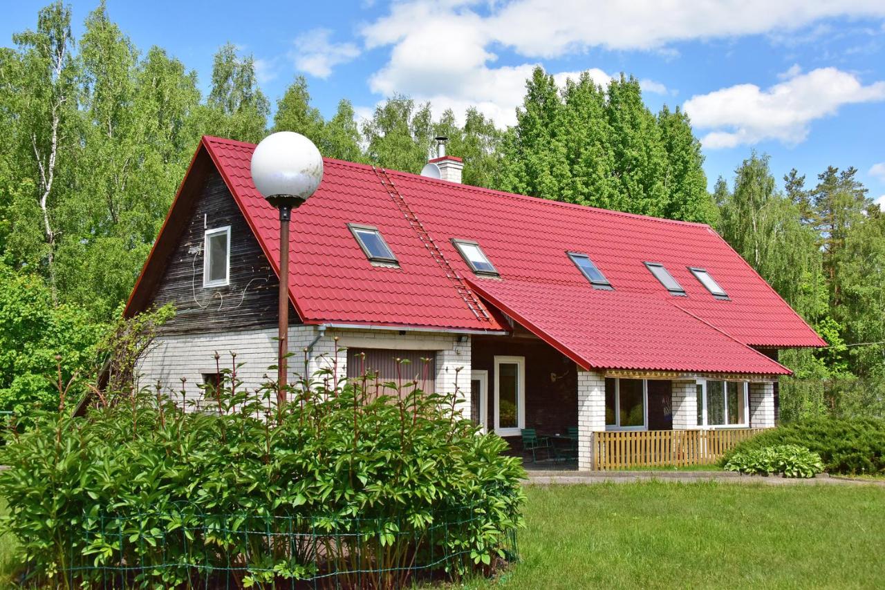 Bungalow with Patio