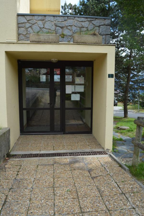Studio MARMOTTE FONT-ROMEU 4 personnes avec balcon Résidence VAL SOLEIL entièrement rénové en juin 2021 place de PARKING & WIFI gratuit , draps & serviettes de toilettes non inclus, sabanas y toallas no incluidos - Ferienwohnung Font-Romeu-Odeillo-Via