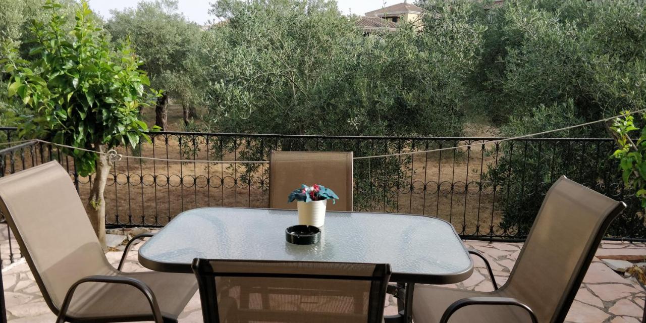 Driepersoonskamer met Terras