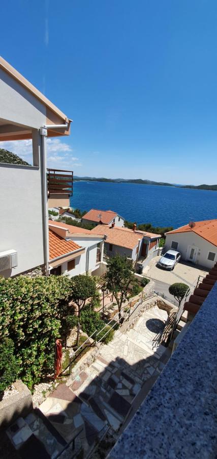 Appartamento con 2 Camere da Letto