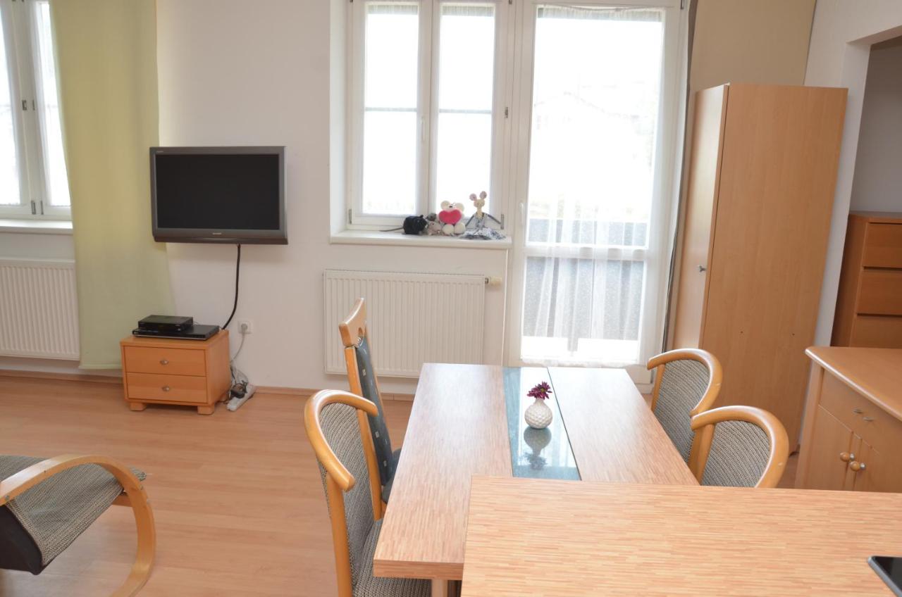 Promenáda Jasmin Lucy - Myši v botě - B&B Lipno nad Vltavou