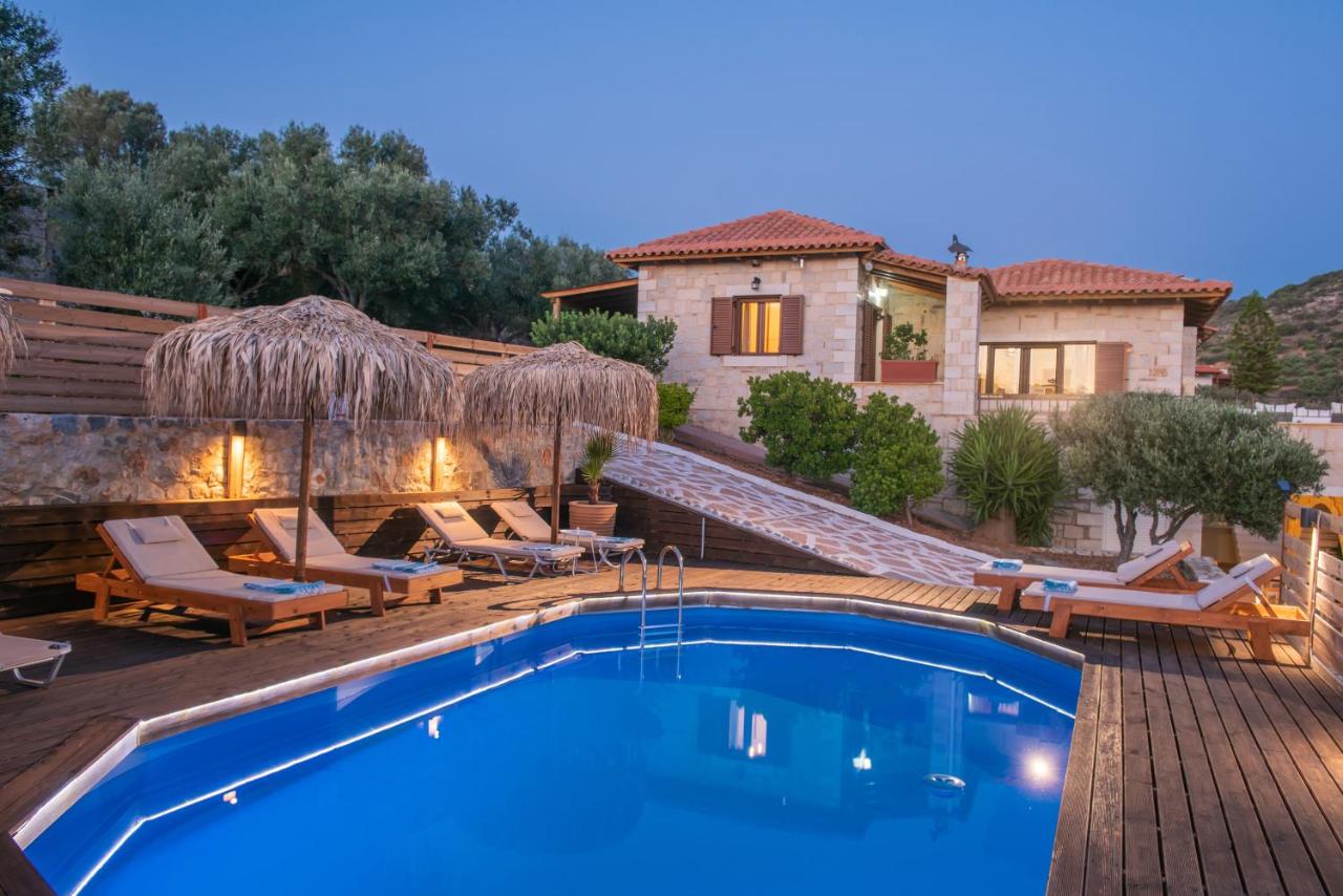 Traditional Two Floor Villa with Private Pool