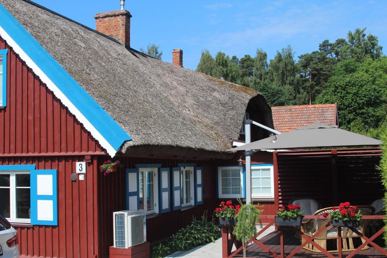 Heritage House Nida with 2 Bedrooms & Free Parking - Ferienwohnung Nida